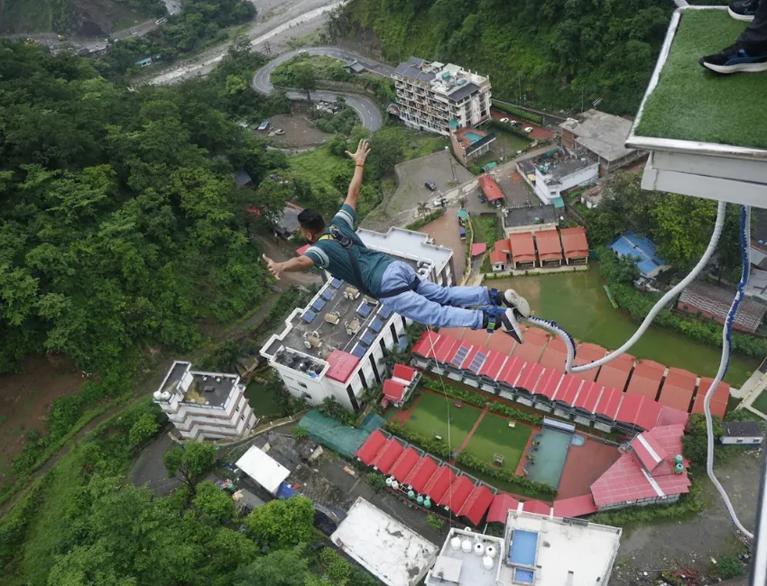 109 Meter Bungee Jumping in Rishikesh at Shivpuri